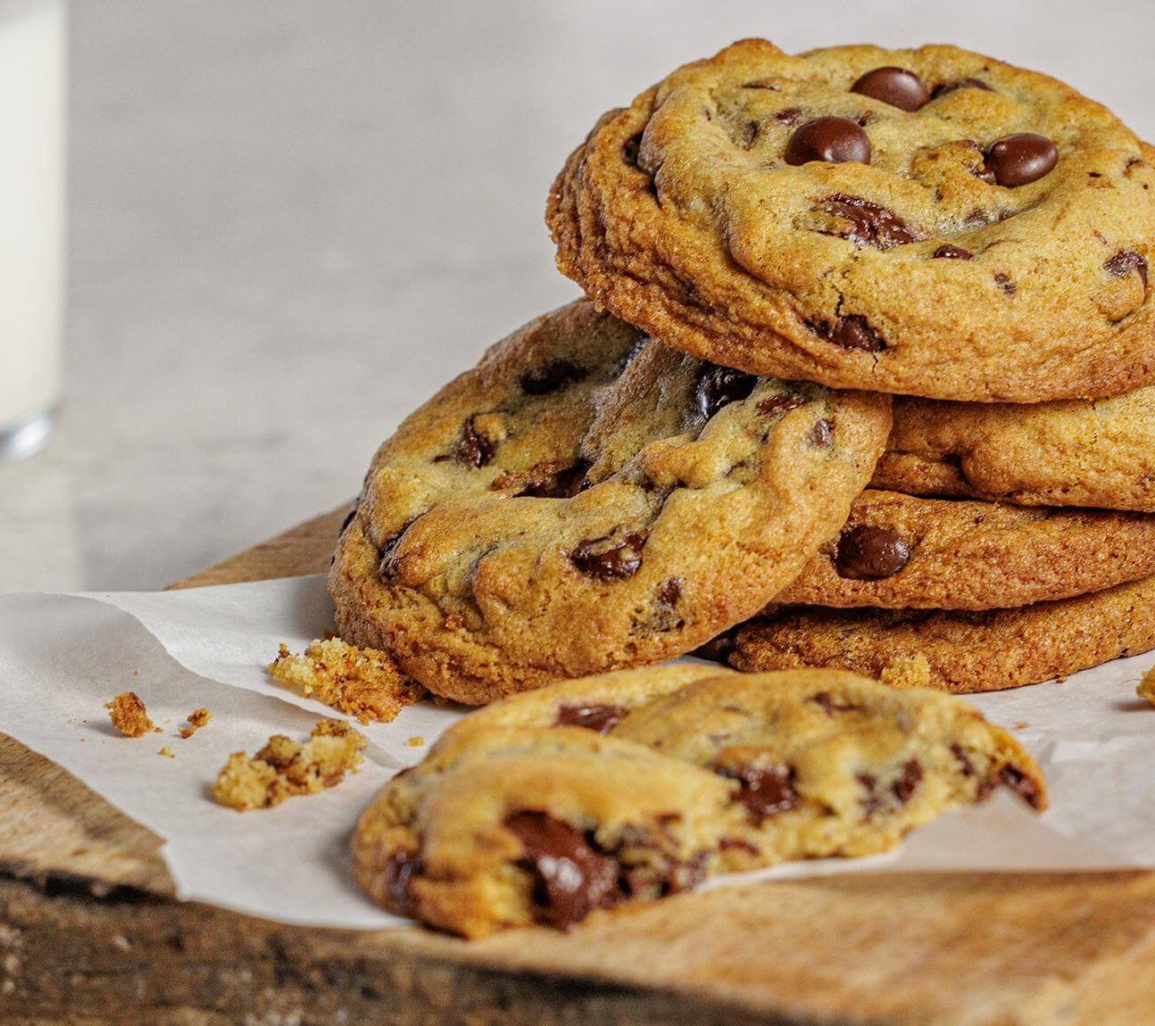 Brown Butter and Flake Salt Chocolate Chip Cookie